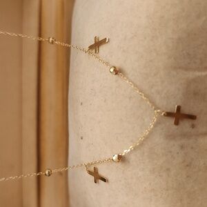 14kt Gold Cross Pendant Necklace